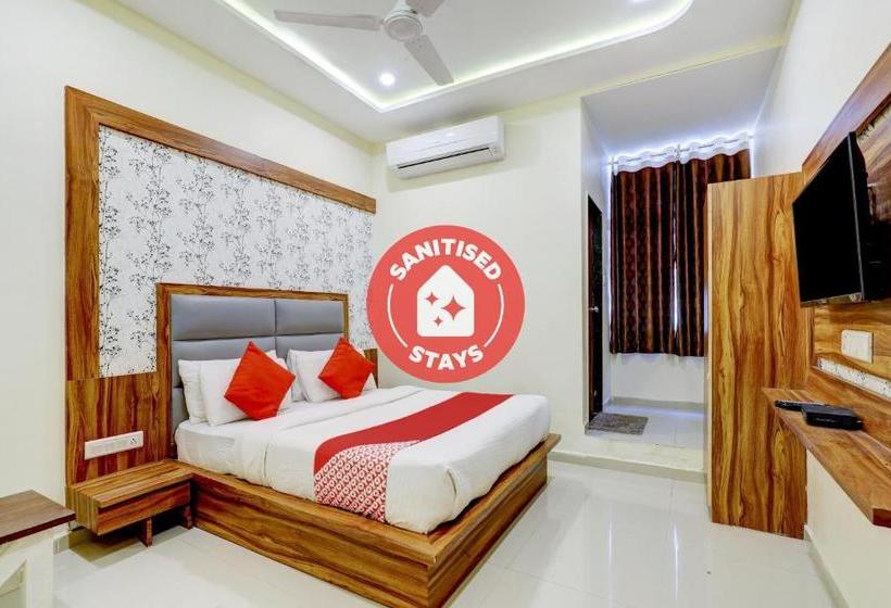 호텔 Oyo 69381  Ganesh Inn