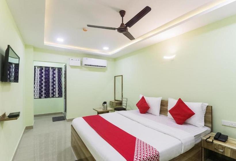 فندق Flagship Cuttack International