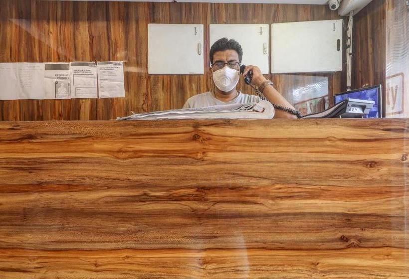 ホテル Oyo 75687  Sun City