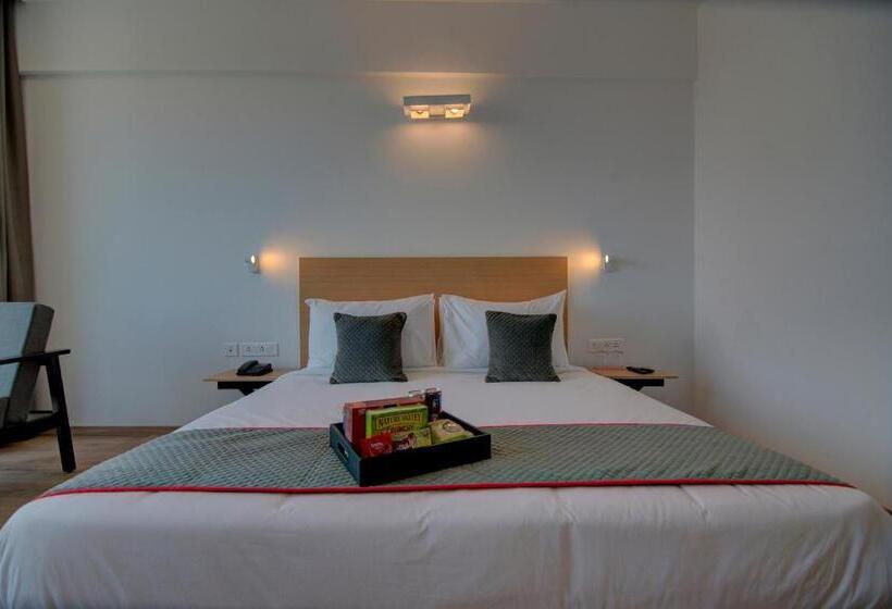 هتل Oyo Townhouse 293 Ip Colony Faridabad