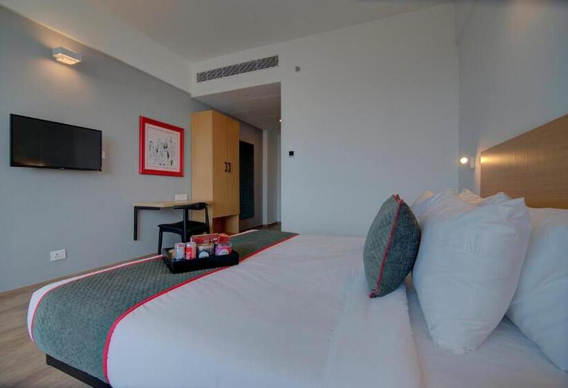 هتل Oyo Townhouse 293 Ip Colony Faridabad