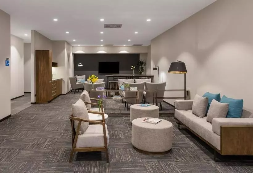 هتل Room @ 89 Courtenay Place