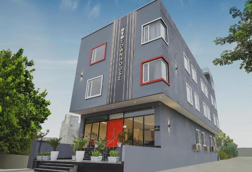 Hotell Super Townhouse Golden Avenue Road