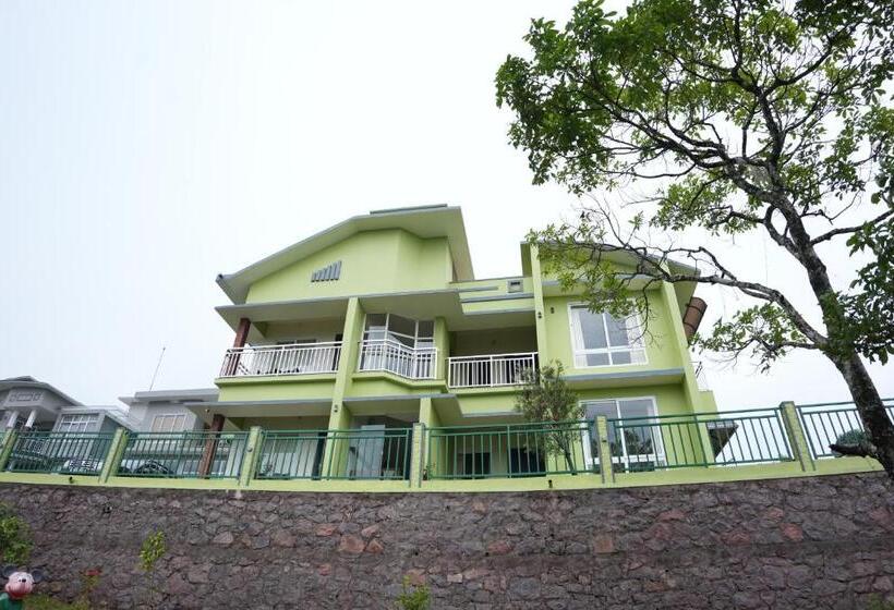 בית מלון כפרי Vaga Mist Resort Vagamon