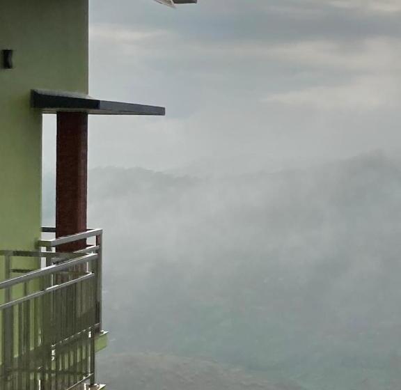 בית מלון כפרי Vaga Mist Resort Vagamon