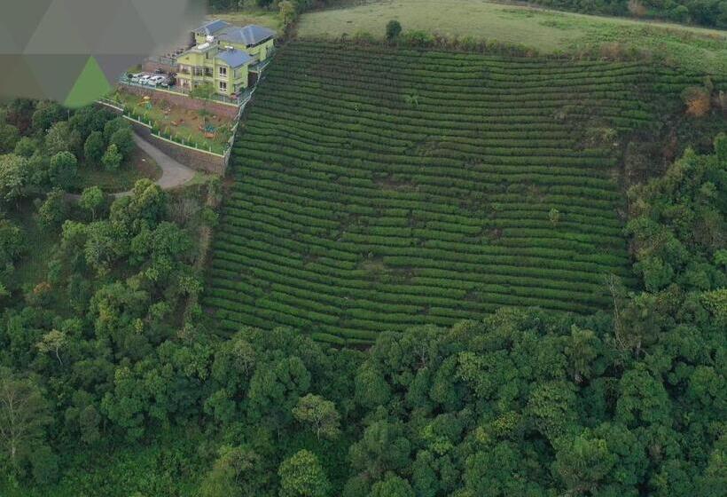 בית מלון כפרי Vaga Mist Resort Vagamon