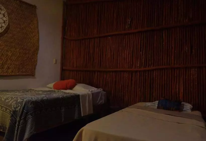 Majatalo Near Lake Hostal