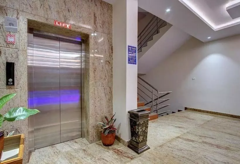 ホテル Ambika International Byndoor