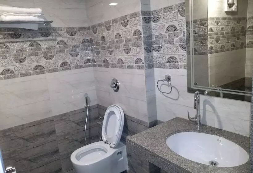 ホテル Ambika International Byndoor