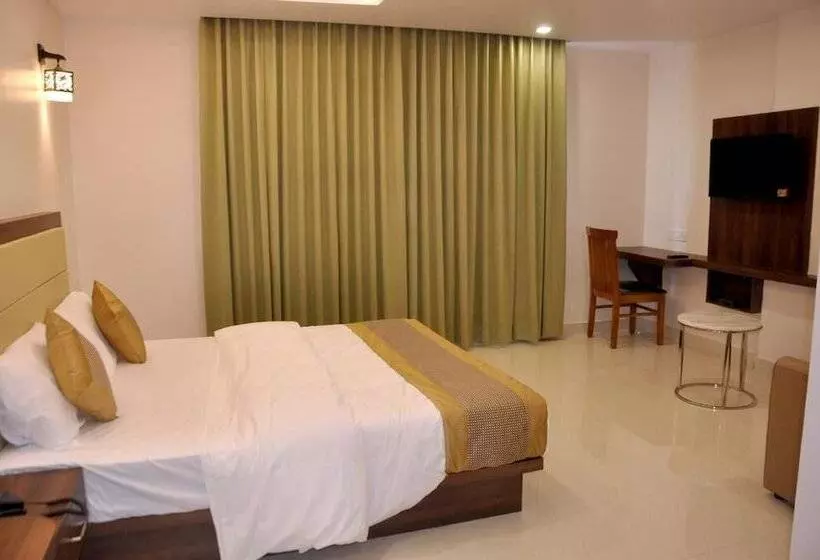 ホテル Ambika International Byndoor