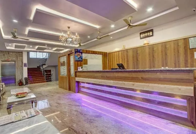 ホテル Ambika International Byndoor