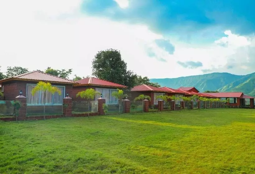 Hotelli The Redstone Resort