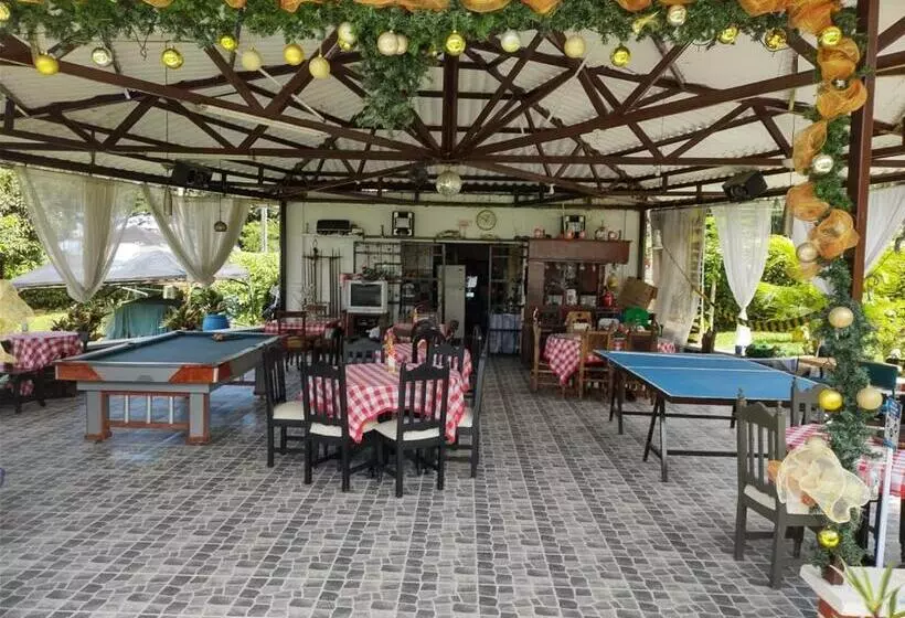 ホテル Villa Monica