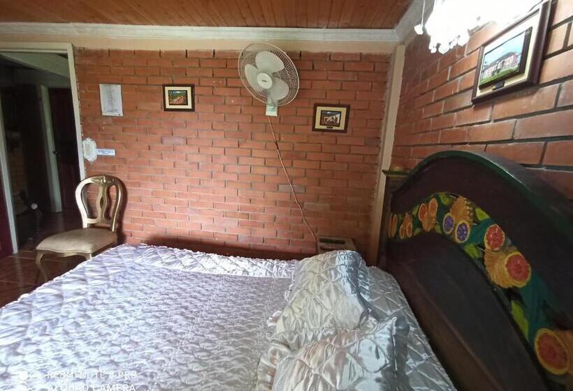 בית מלון כפרי Villa Monica