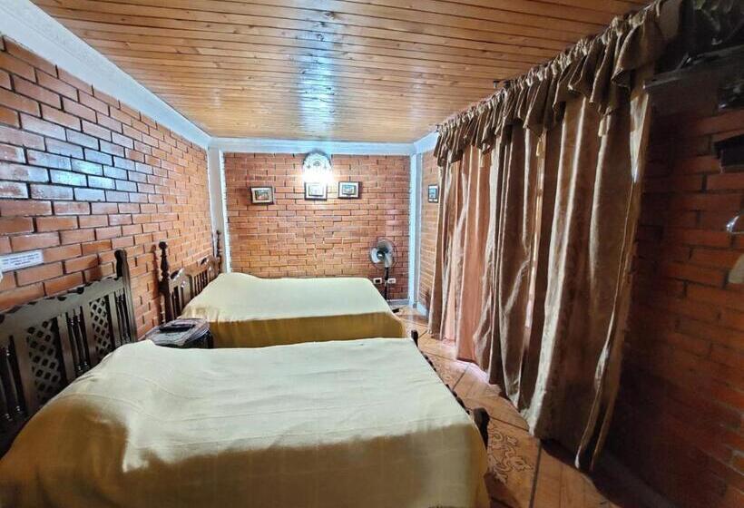 בית מלון כפרי Villa Monica