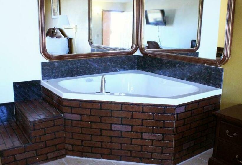 فندق على الطريق Royal Inn & Suites