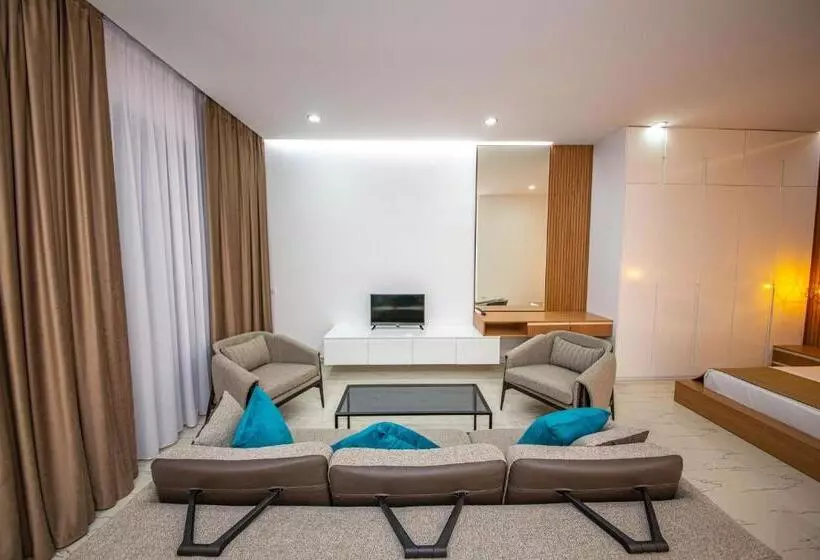 Noan Hotel & Resort