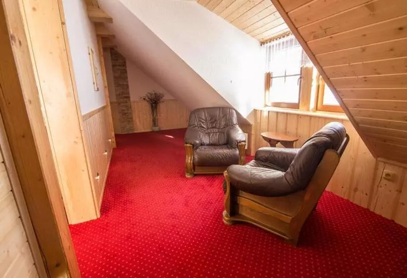 Majatalo Penzion U Pacošů