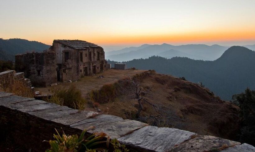 리조트 Tree Of Life Grand Oak Manor Binsar