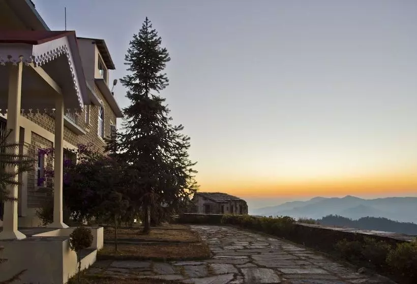 Lomakeskus Tree Of Life Grand Oak Manor Binsar