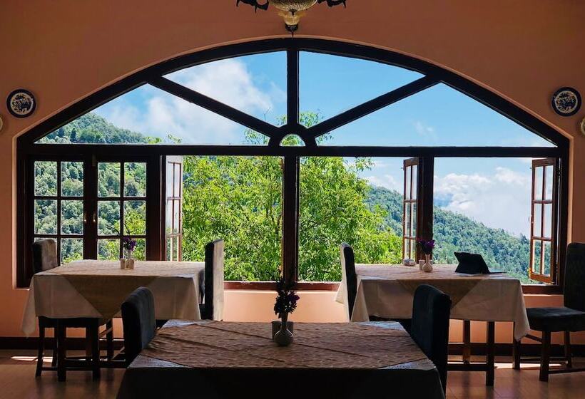 리조트 Tree Of Life Grand Oak Manor Binsar