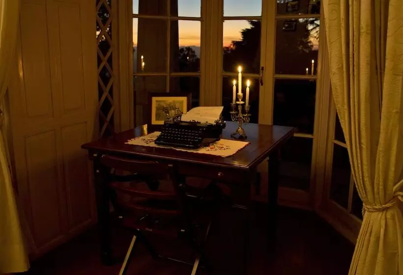 Lomakeskus Tree Of Life Grand Oak Manor Binsar