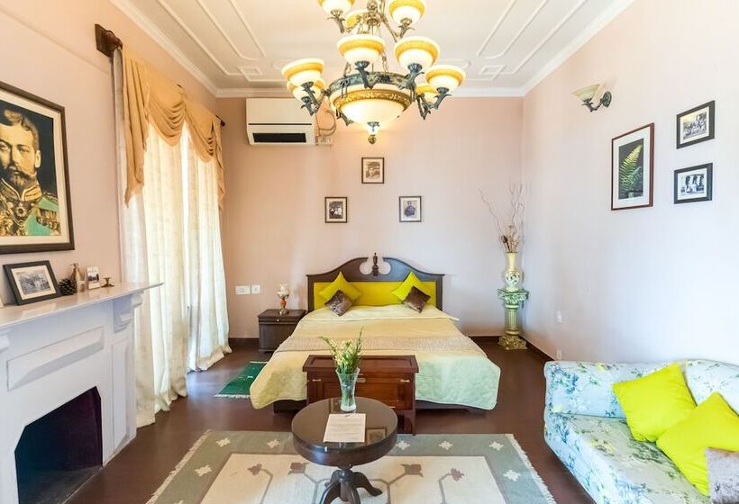 리조트 Tree Of Life Grand Oak Manor Binsar