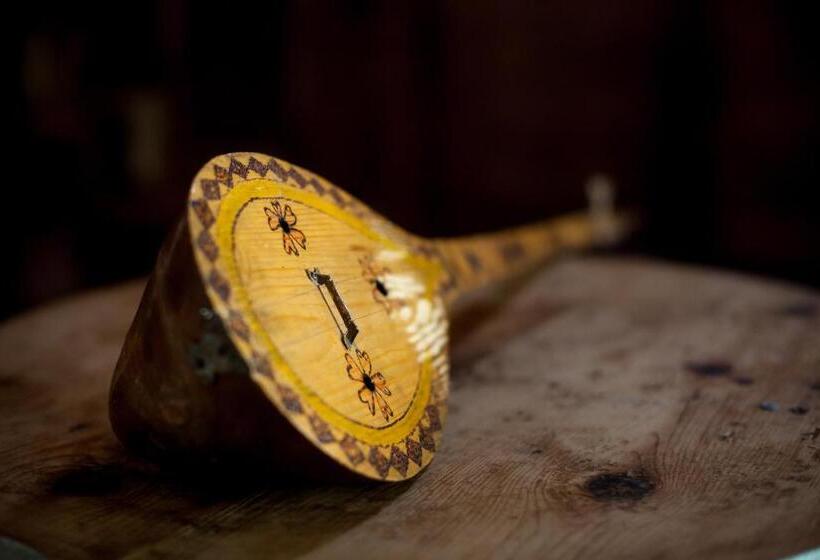 ホテル Bujtina Polia