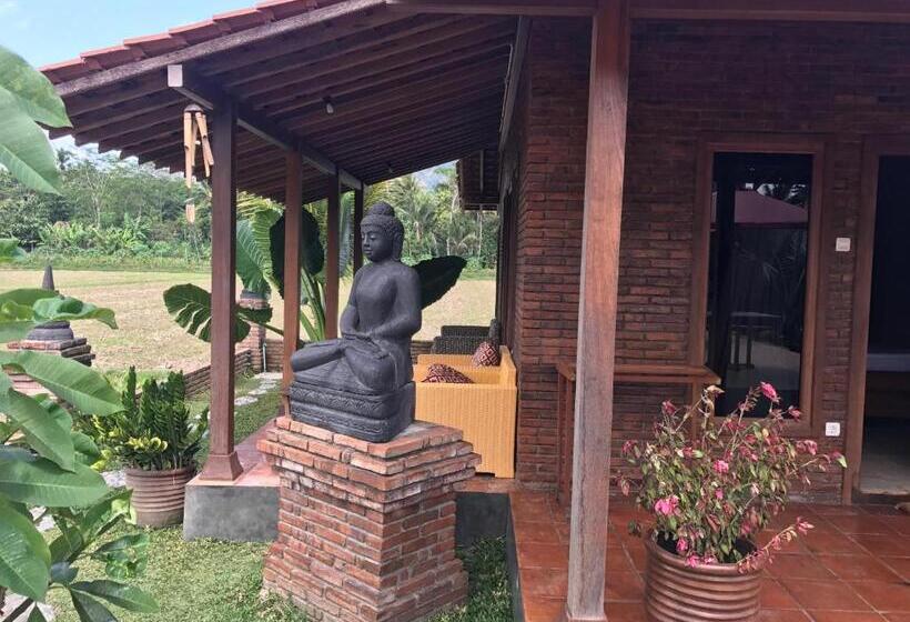 פנסיון Rumah Dharma