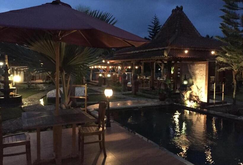 פנסיון Rumah Dharma