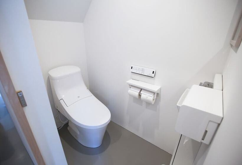 בית מלון כפרי Bond   Hostel