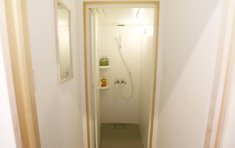 בית מלון כפרי Bond   Hostel