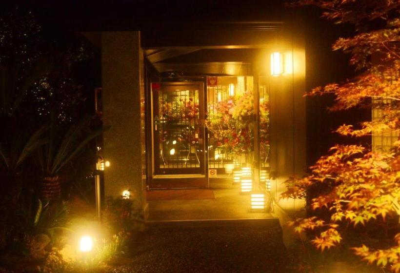 בית מלון כפרי Futabatei