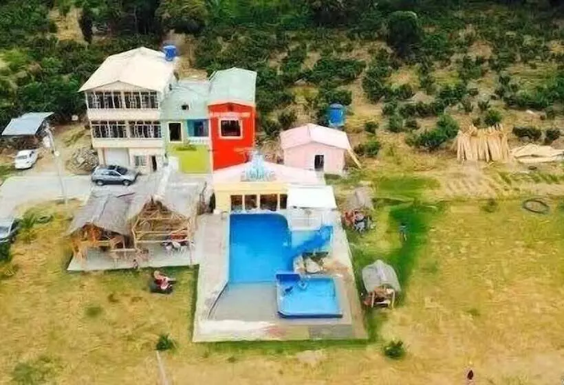 Retkeilymaja Berlin  Spa & Finca