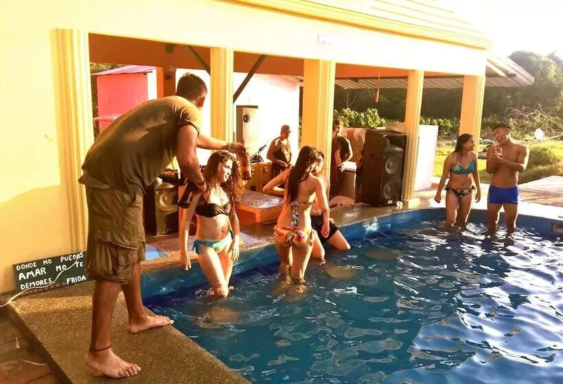 Retkeilymaja Berlin  Spa & Finca