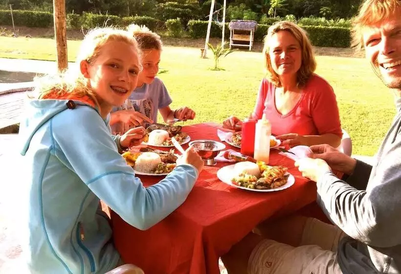 Retkeilymaja Berlin  Spa & Finca