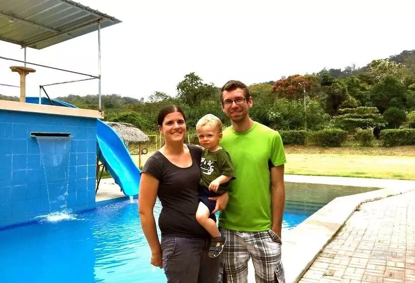 Retkeilymaja Berlin  Spa & Finca