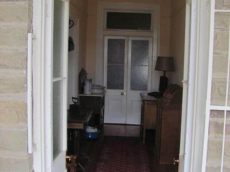 住宿加早餐  Stellar Dust Guesthouse Previously The Blue Moon Guesthouse