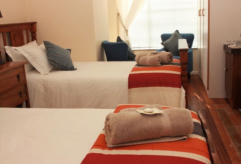 住宿加早餐  Stellar Dust Guesthouse Previously The Blue Moon Guesthouse