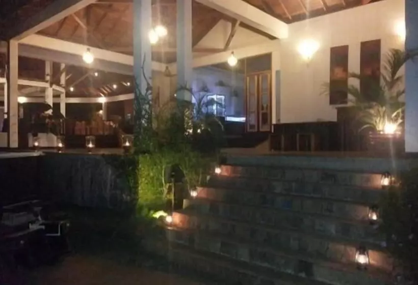 Hotelli Brook Boutique