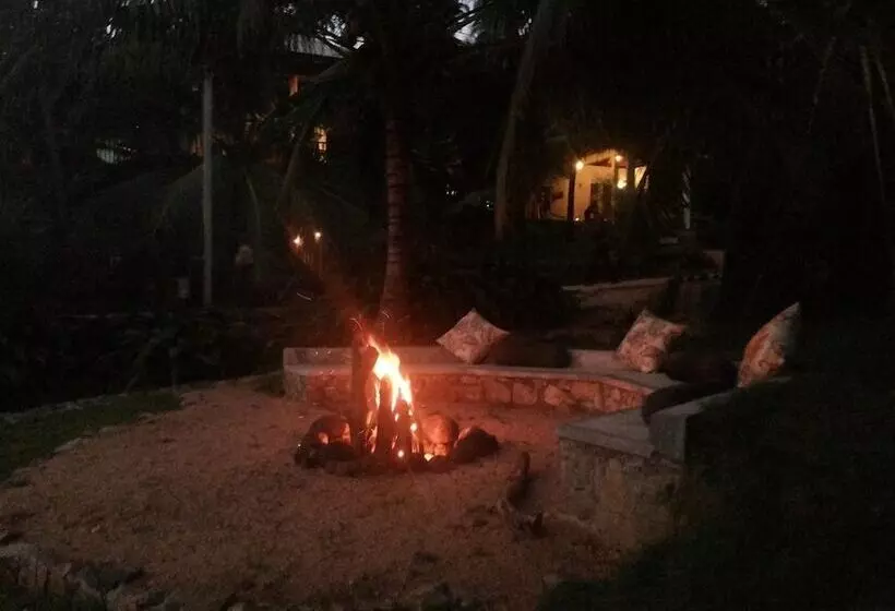 Hotelli Brook Boutique