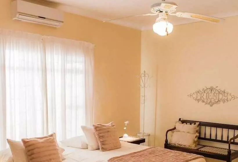 Hotelli Kampfontein Gasteplaas