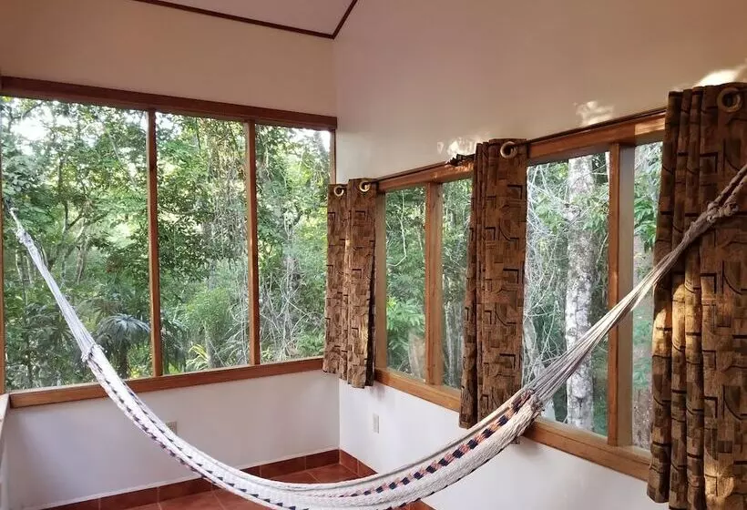 Hotelli Mariposa Jungle Lodge