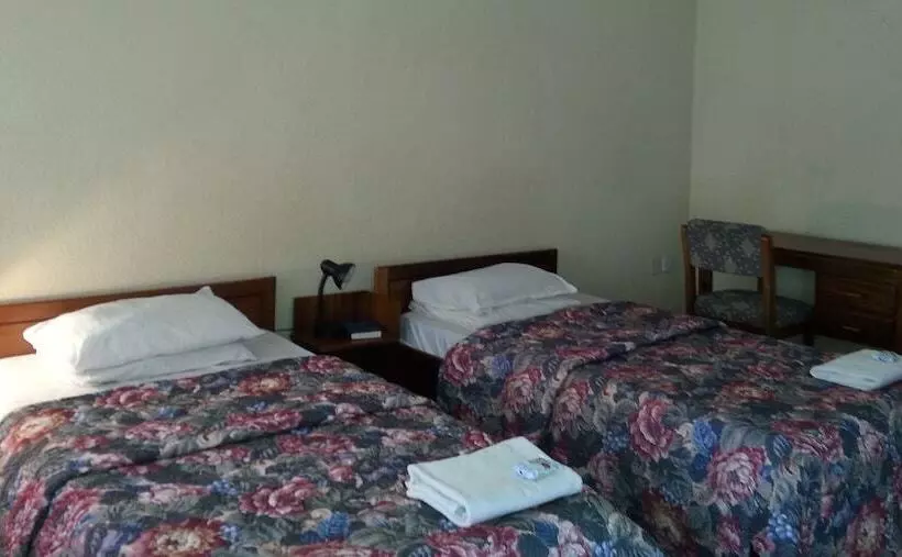 Hotelli Paradise Resort Lake Bosomtwe