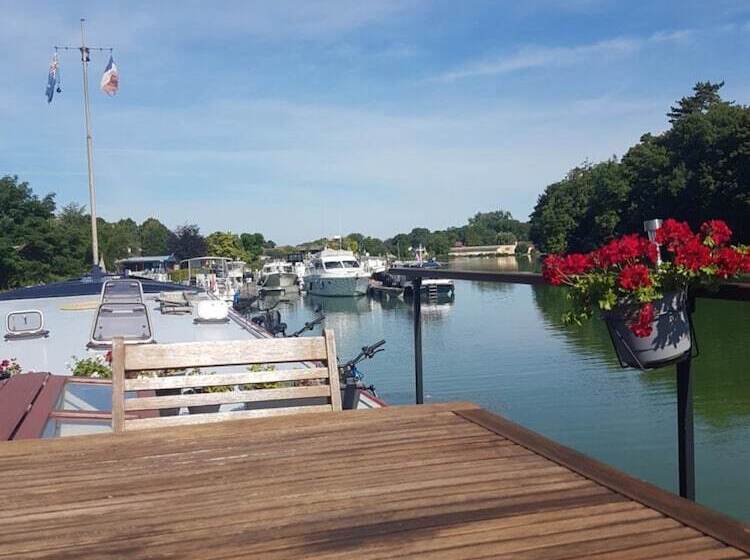 בית מלון כפרי Péniche Serenity