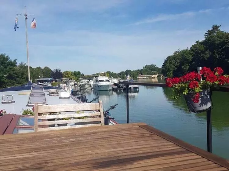 ホテル Péniche Serenity