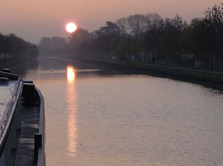 בית מלון כפרי Péniche Serenity