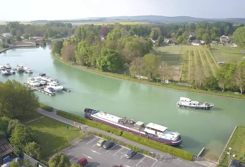 ホテル Péniche Serenity