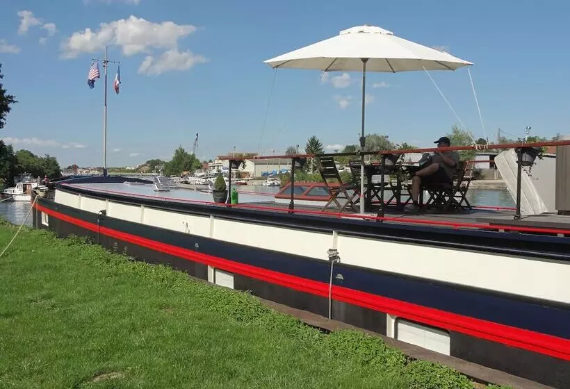 ホテル Péniche Serenity