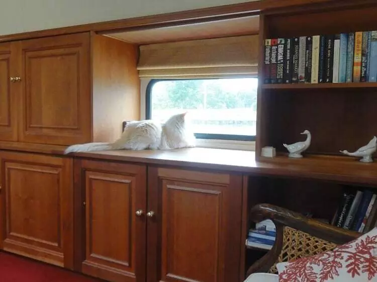 ホテル Péniche Serenity